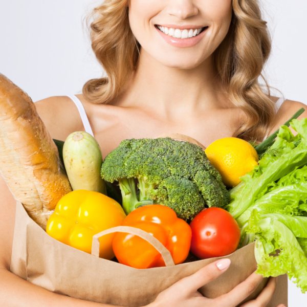 veggies a grocer bag